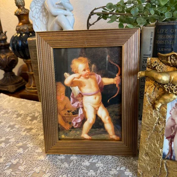 ❤️SOLD❤️3 Vintage Gold Frames with Angel Pictures - Picture 9 of 17